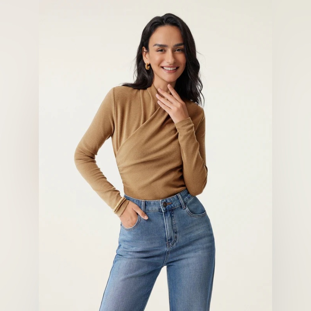 New OGL Surplice Long Sleeve Top Size Large - Picture 5 of 11